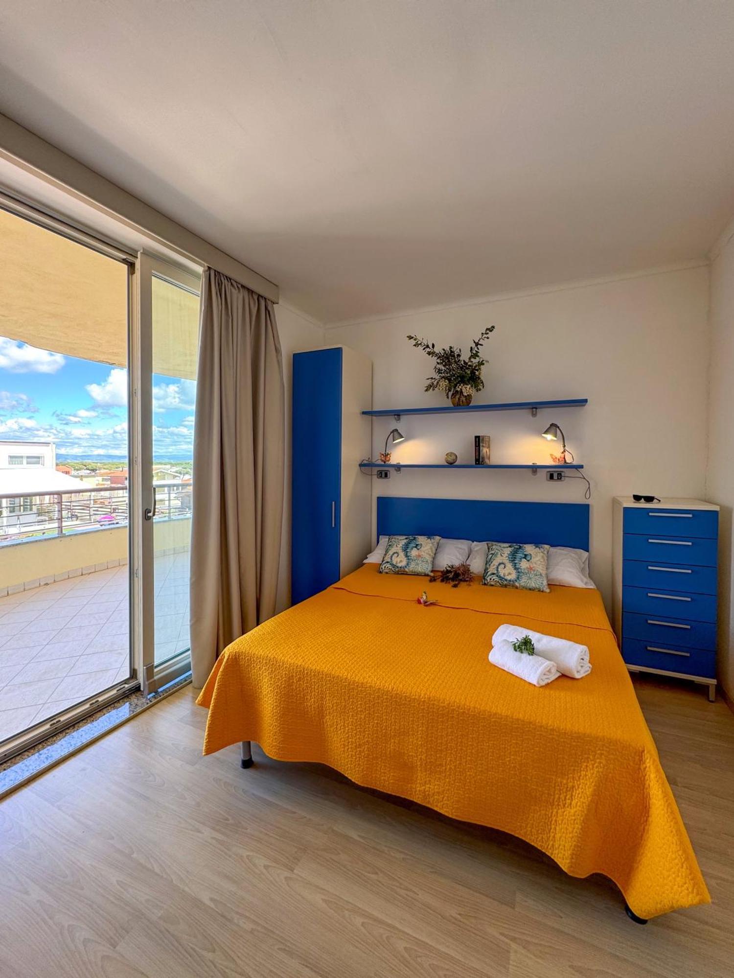 Aparthotel Mediterraneo 2*